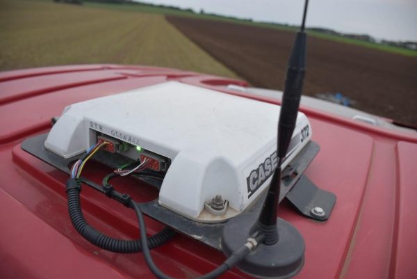 Case Trimble Ag-372 GPS-Receiver RTK mit Mobilfunk-Antenne