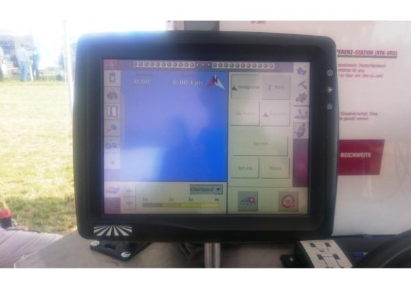 Case FM1000, Trimble FMX Integrated display Front