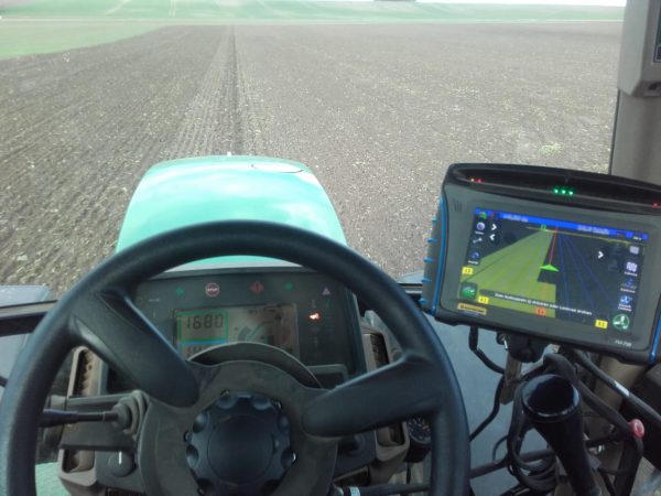 New Holland CFX-750 Display Terminal mit Lenkrad Autopilot Motordrive